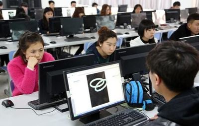 计算机专业 考研深造与职场就业的平衡艺术——技术迭代中的学历与经验博弈